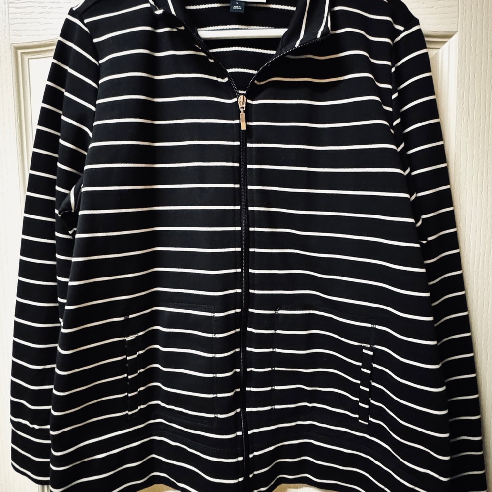 NWT Karen Scott Black/White Striped Women's Zipper Jacket